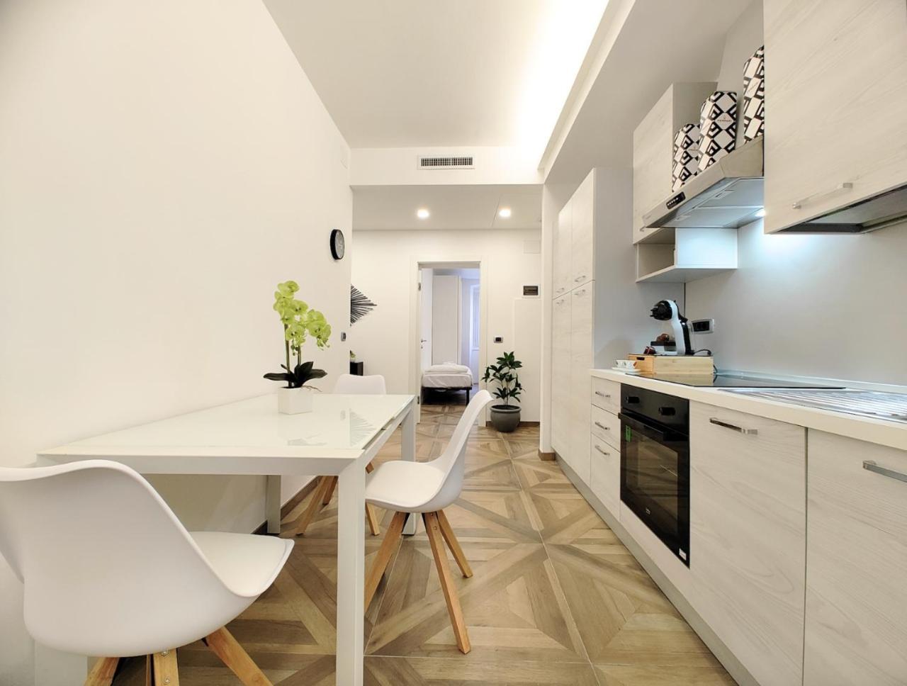 Trieste Stazione - Free Wifi Appartement Buitenkant foto