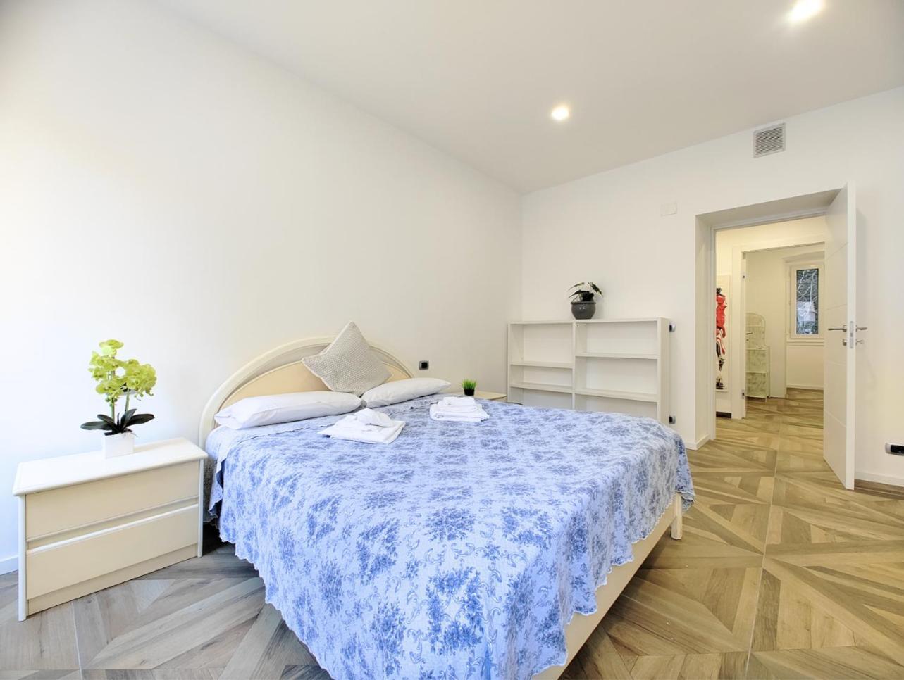 Trieste Stazione - Free Wifi Appartement Buitenkant foto